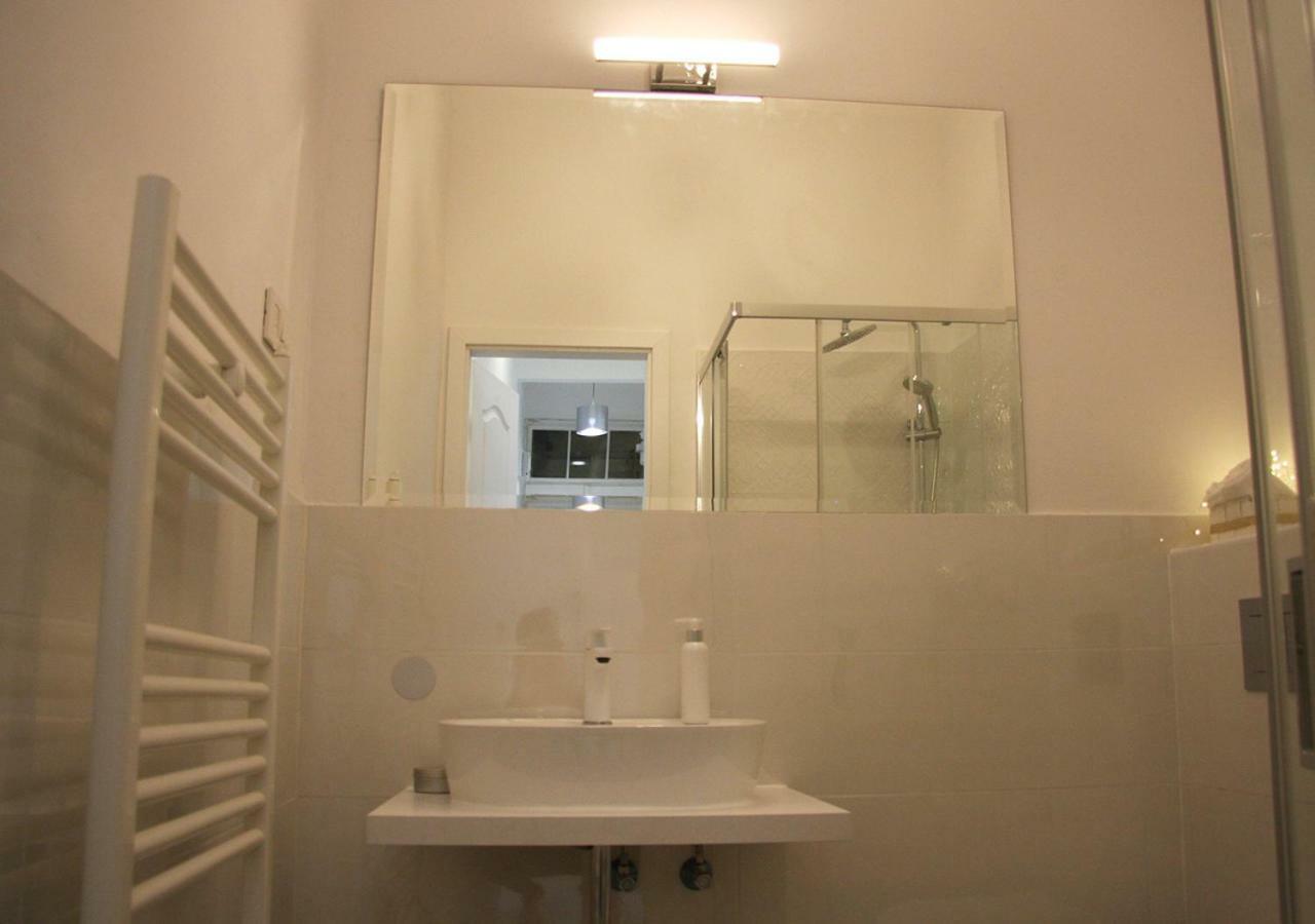 Luxurios And Historic Apartment "Shine" - Right On The Main Square Zagabria Esterno foto